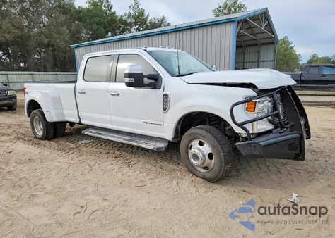 2022 Ford F350 Super Duty z USA, uszkodzony, nr VIN 1FT8W3DT6NEC57102